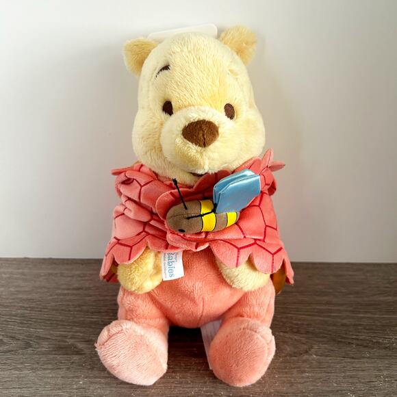 Winnie Pooh Walt Disney Plush Stuffed Animal VTG Parks Disneyland Souvenir World - Picture 1 of 7